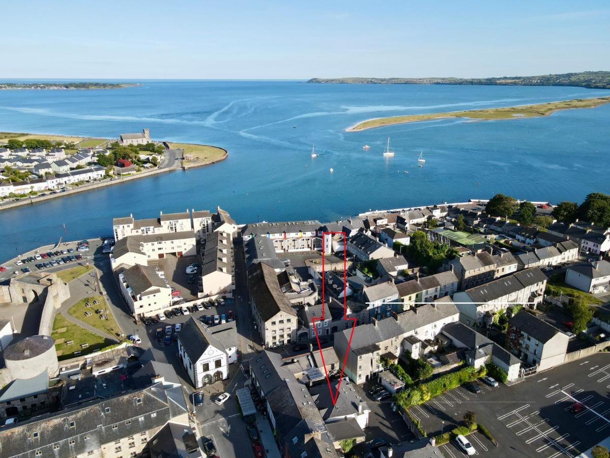 Two Bedroom Townhouse In The Heart Of Dungarvan ดันการ์วัน ภายนอก รูปภาพ